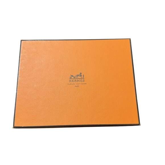 Hèrmes Authentic Empty Tie Gift Jewelry Accessory Container Box Size 7.7x6x1.3 - Picture 1 of 7